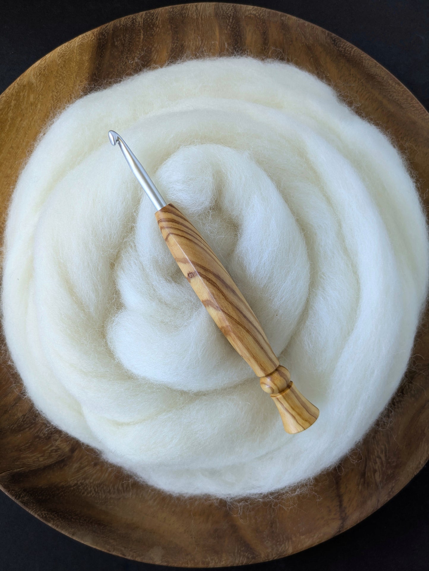 H 5mm Olivewood Ergonomic Wood Crochet Hook