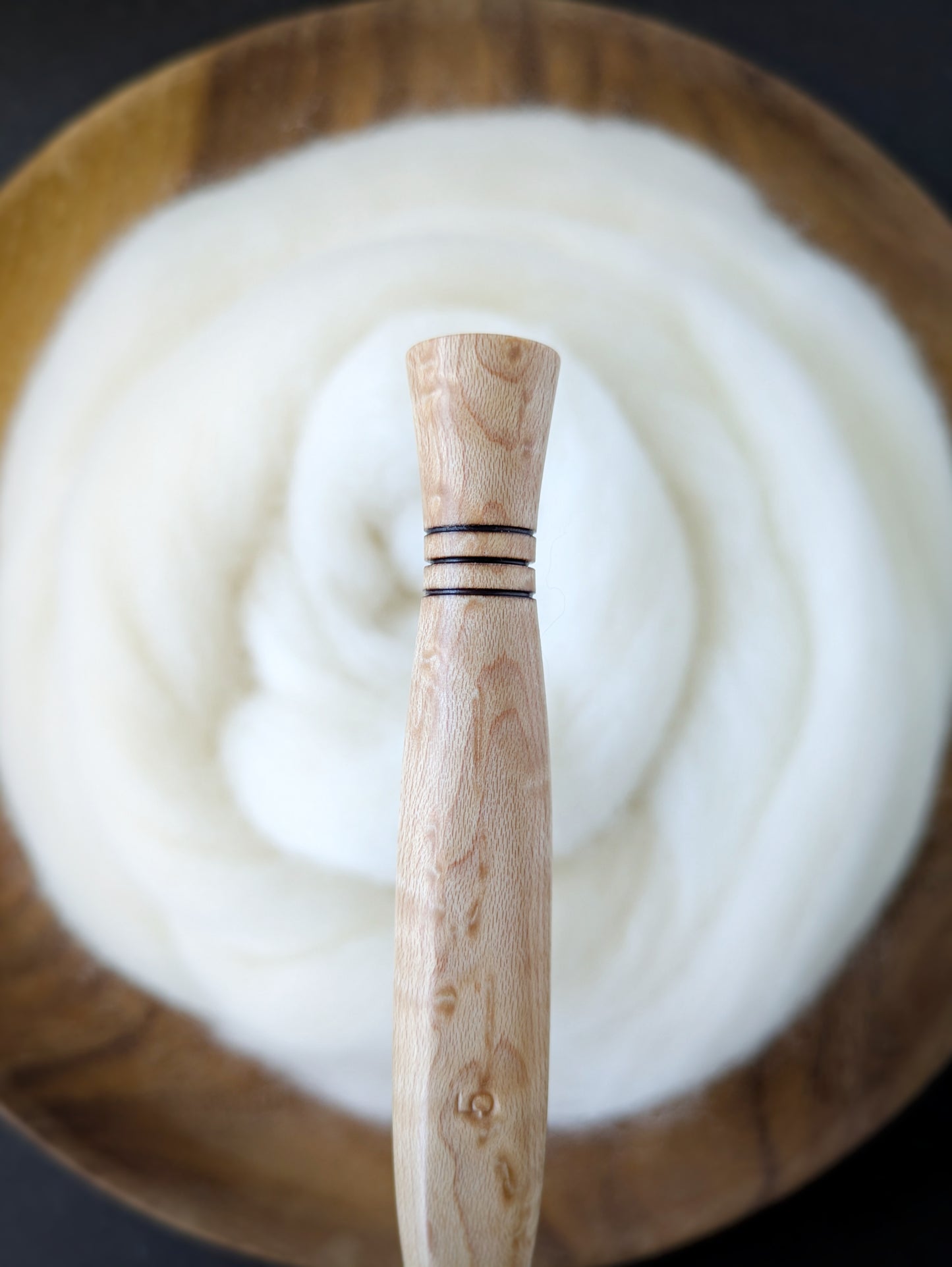 H 5mm Birdseye Maple Ergonomic Wood Crochet Hook