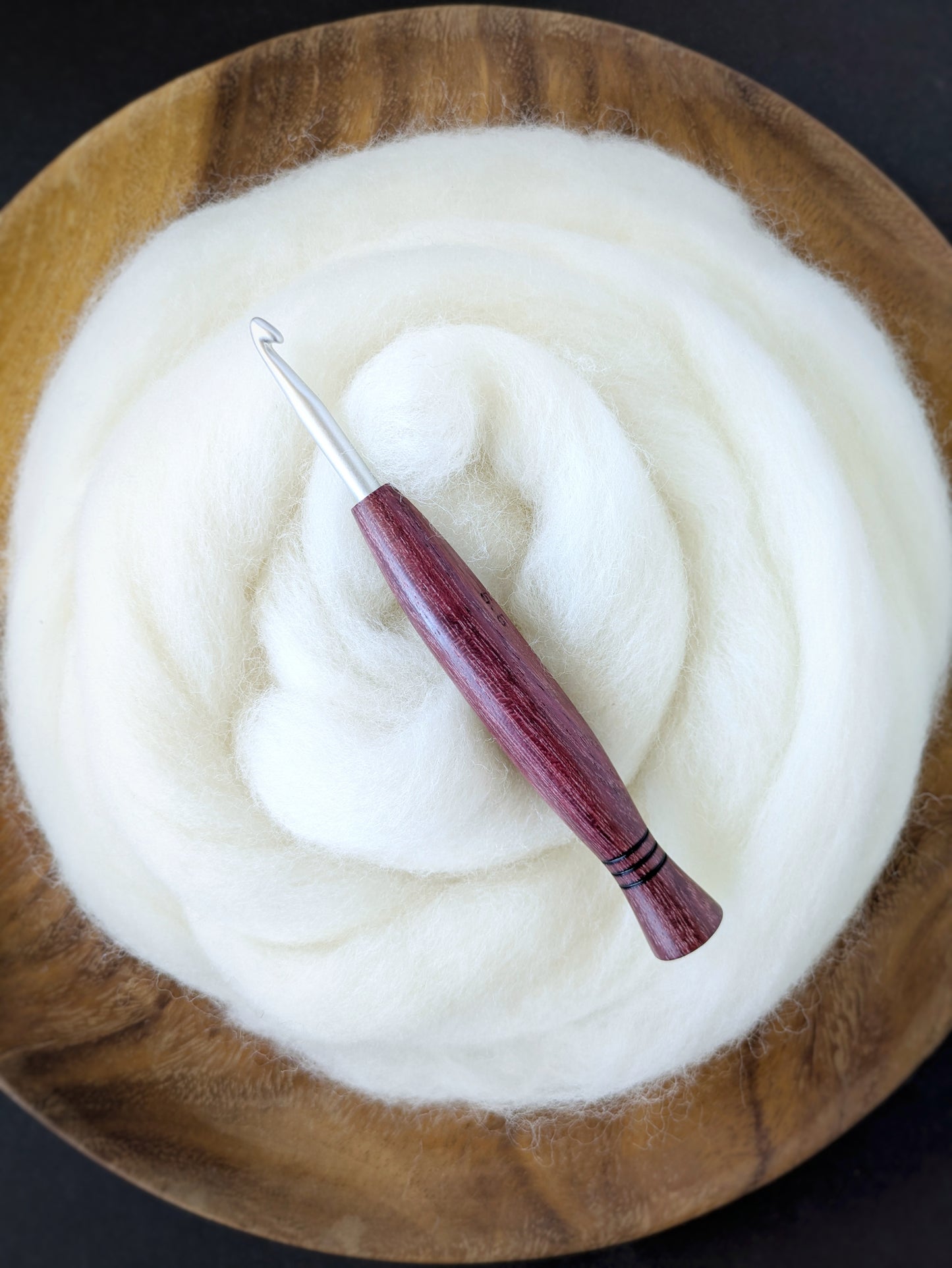 I 5.5mm Purpleheart Ergonomic Wood Crochet Hook