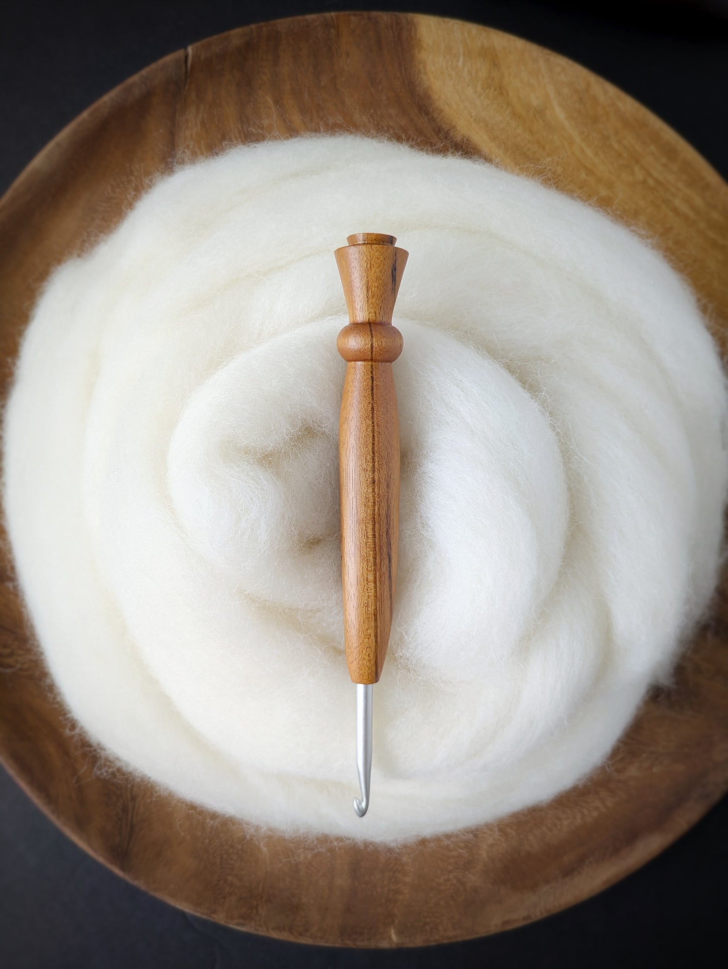 7 4.5mm Gonçalo Ergonomic Wood Crochet Hook