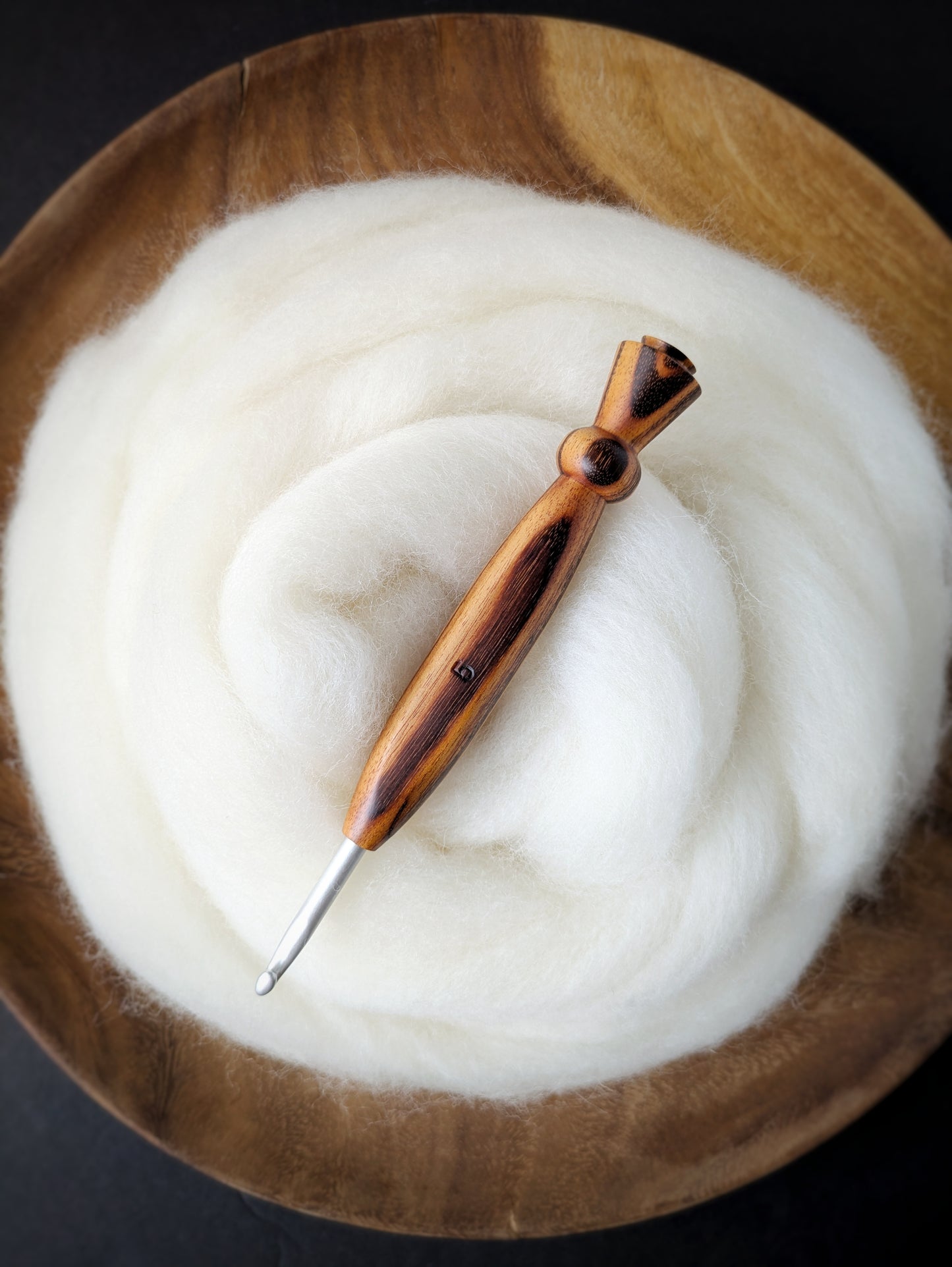 H 5mm Gonçalo Ergonomic Wood Crochet Hook
