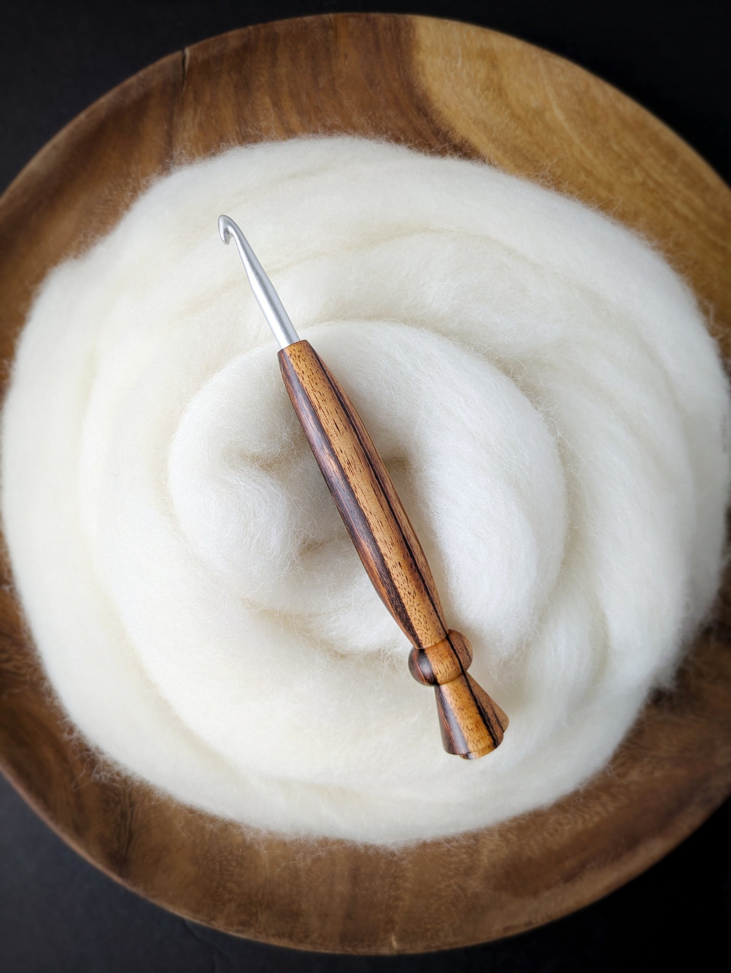 I 5.5mm Gonçalo Ergonomic Wood Crochet Hook