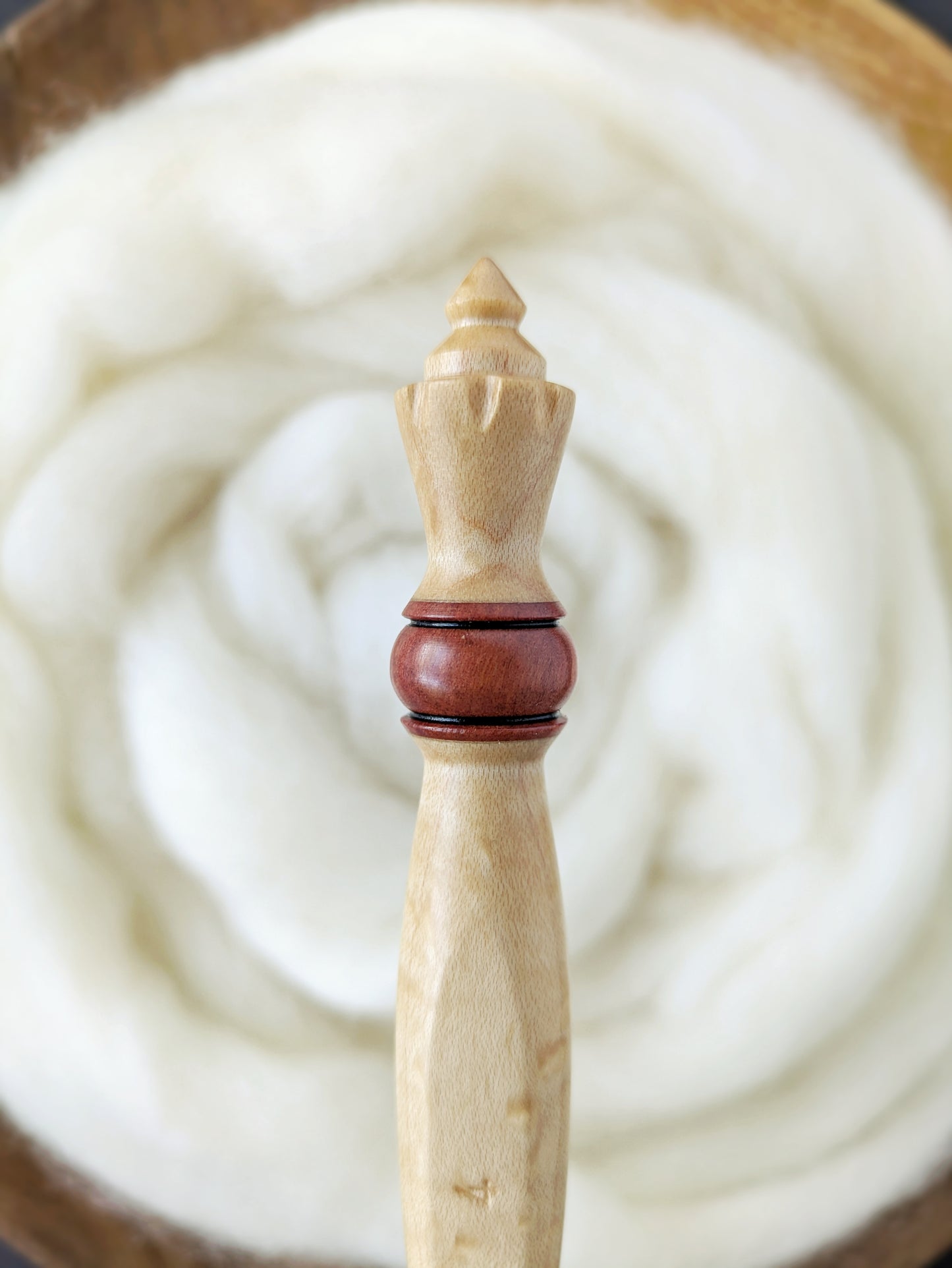G 4mm Birdseye Maple + Redheart Ergonomic Wood Crochet Hook