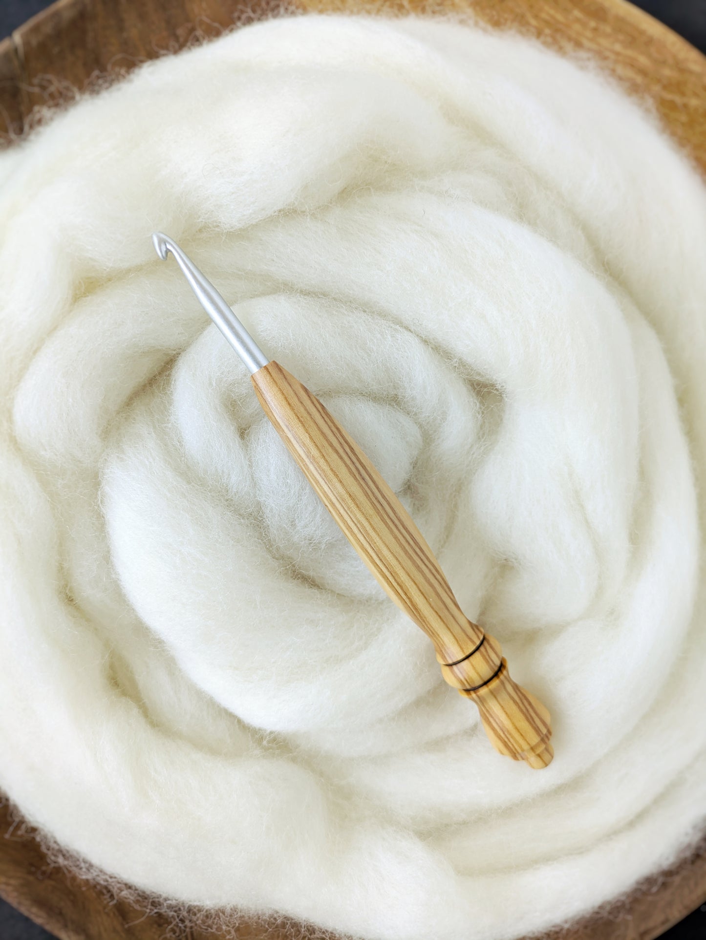 H 5mm Olivewood Ergonomic Wood Crochet Hook
