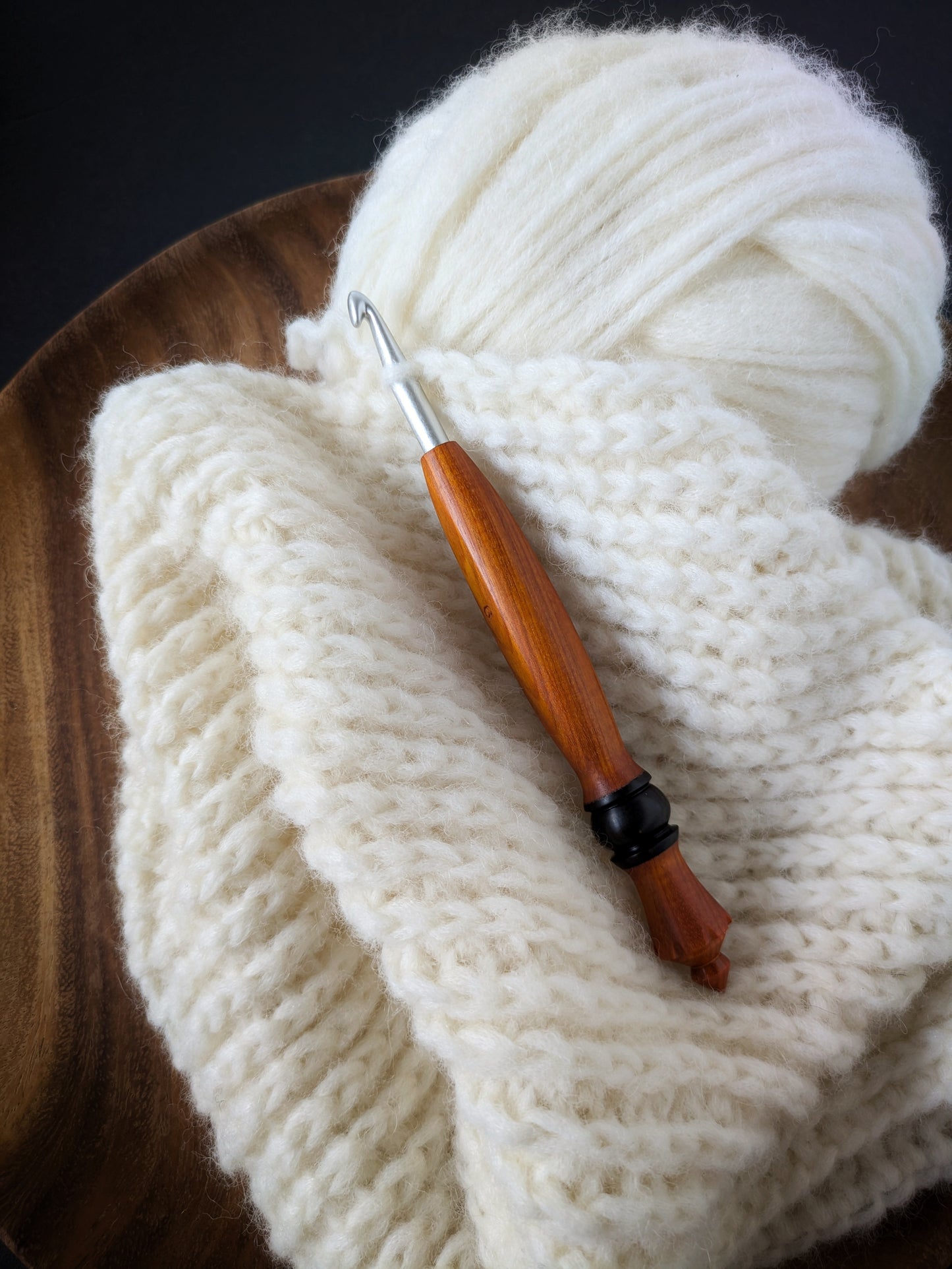 J 6mm Orangeheart & Blackwood Ergonomic Wood Crochet Hook