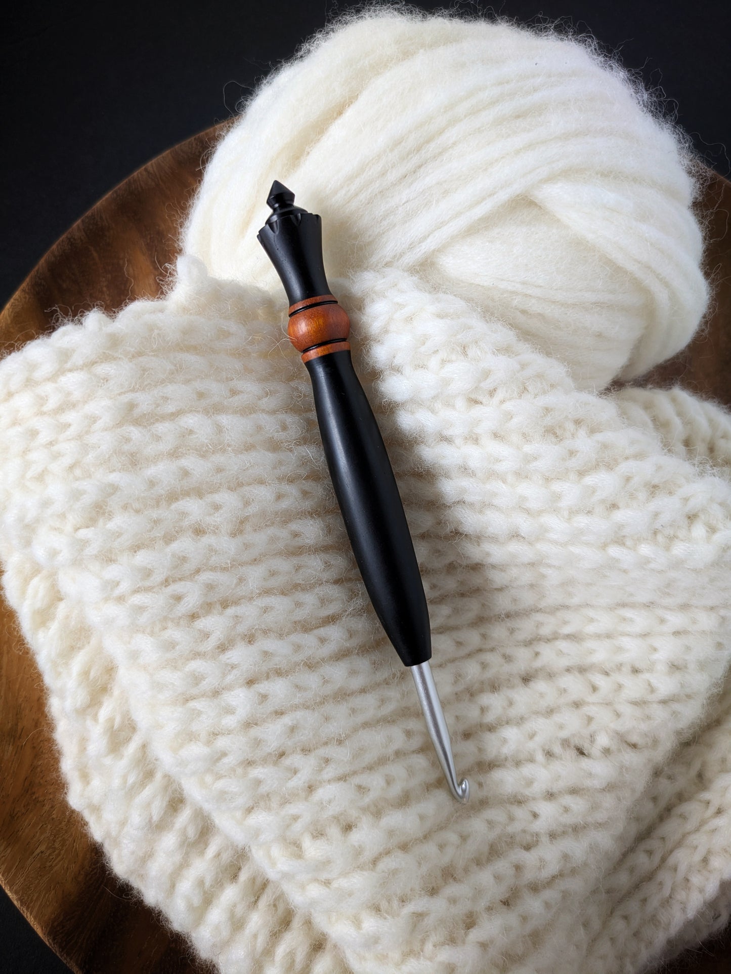 H 5mm Blackwood & Orangeheart Ergonomic Wood Crochet Hook