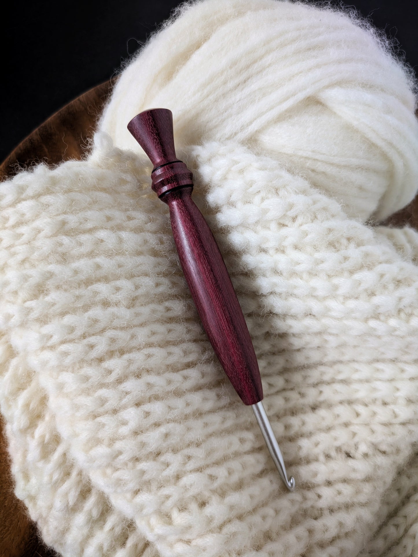 H 5mm Purpleheart Ergonomic Wood Crochet Hook