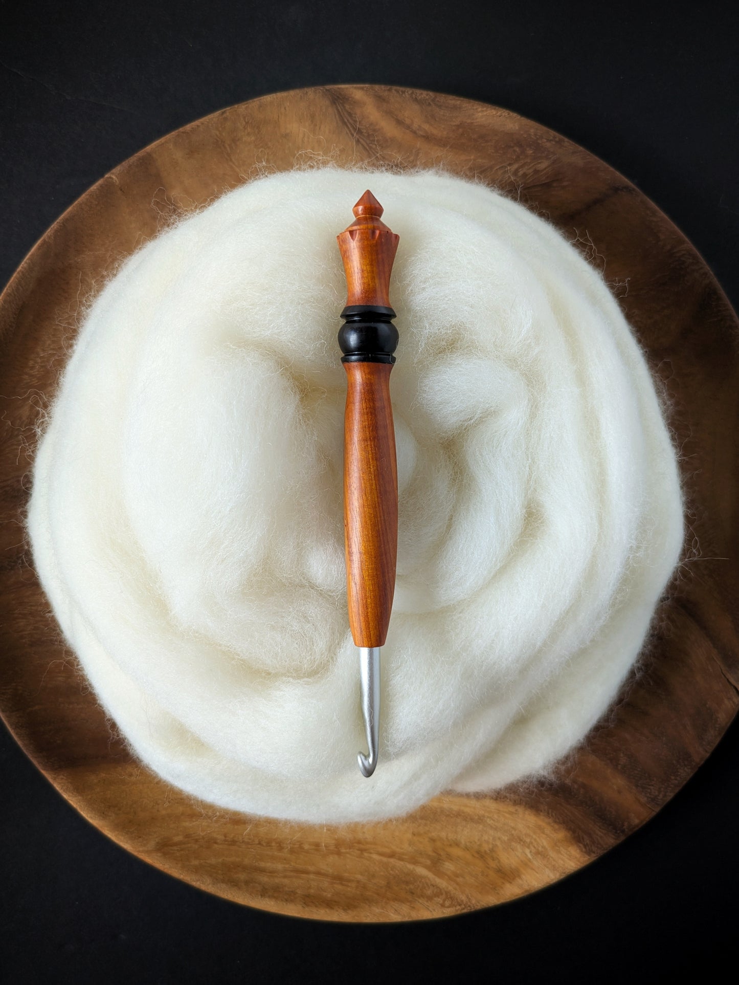 J 6mm Orangeheart & Blackwood Ergonomic Wood Crochet Hook