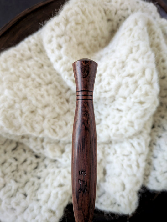 C 2.75mm Rosewood Ergonomic Wood Crochet Hook