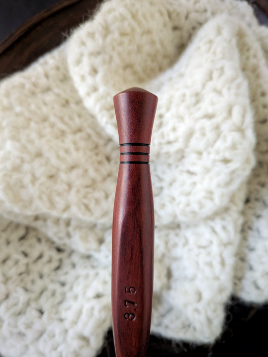 F 3.75mm Redheart Ergonomic Wood Crochet Hook