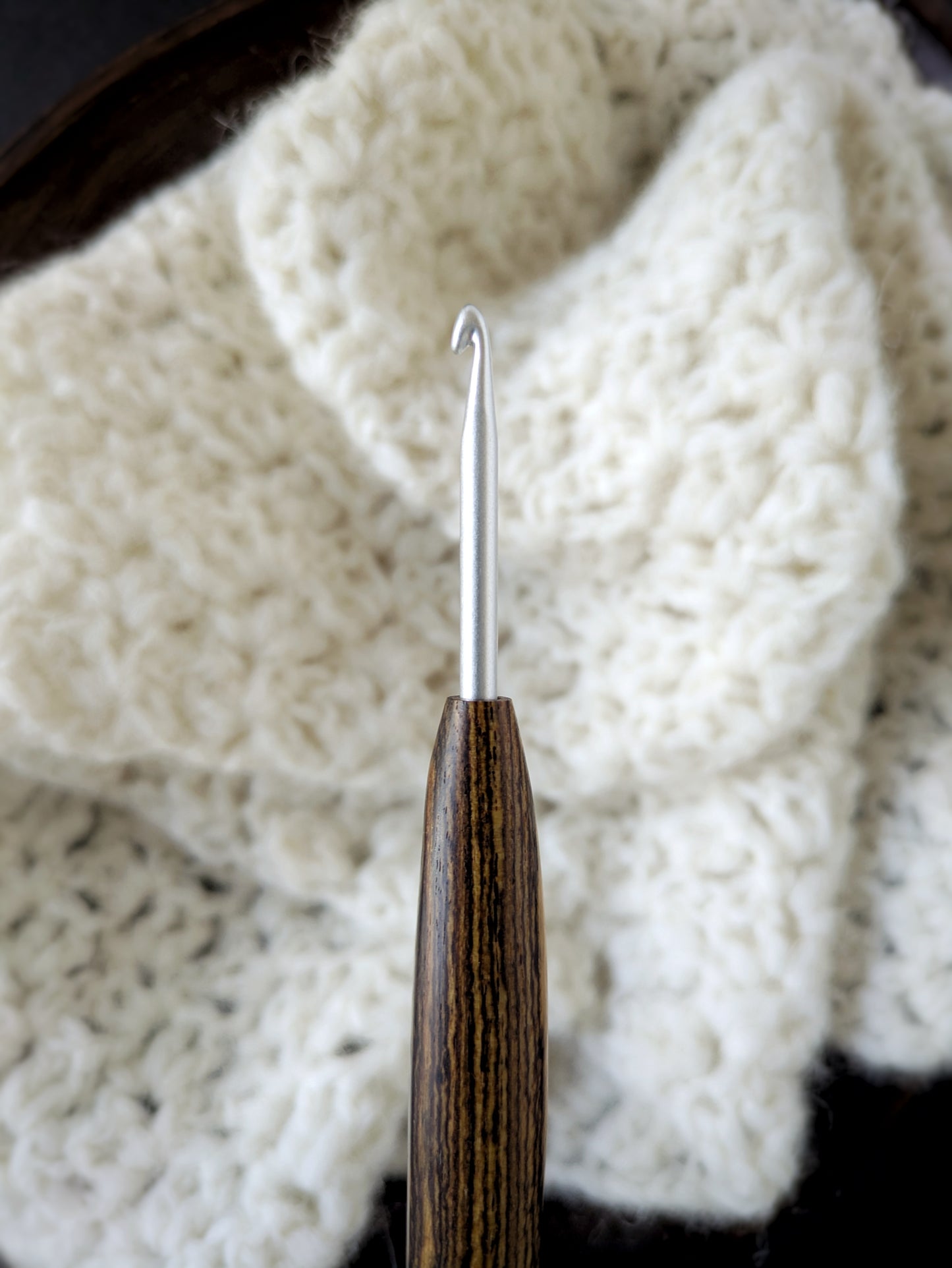 G 4mm Bocote Ergonomic Wood Crochet Hook