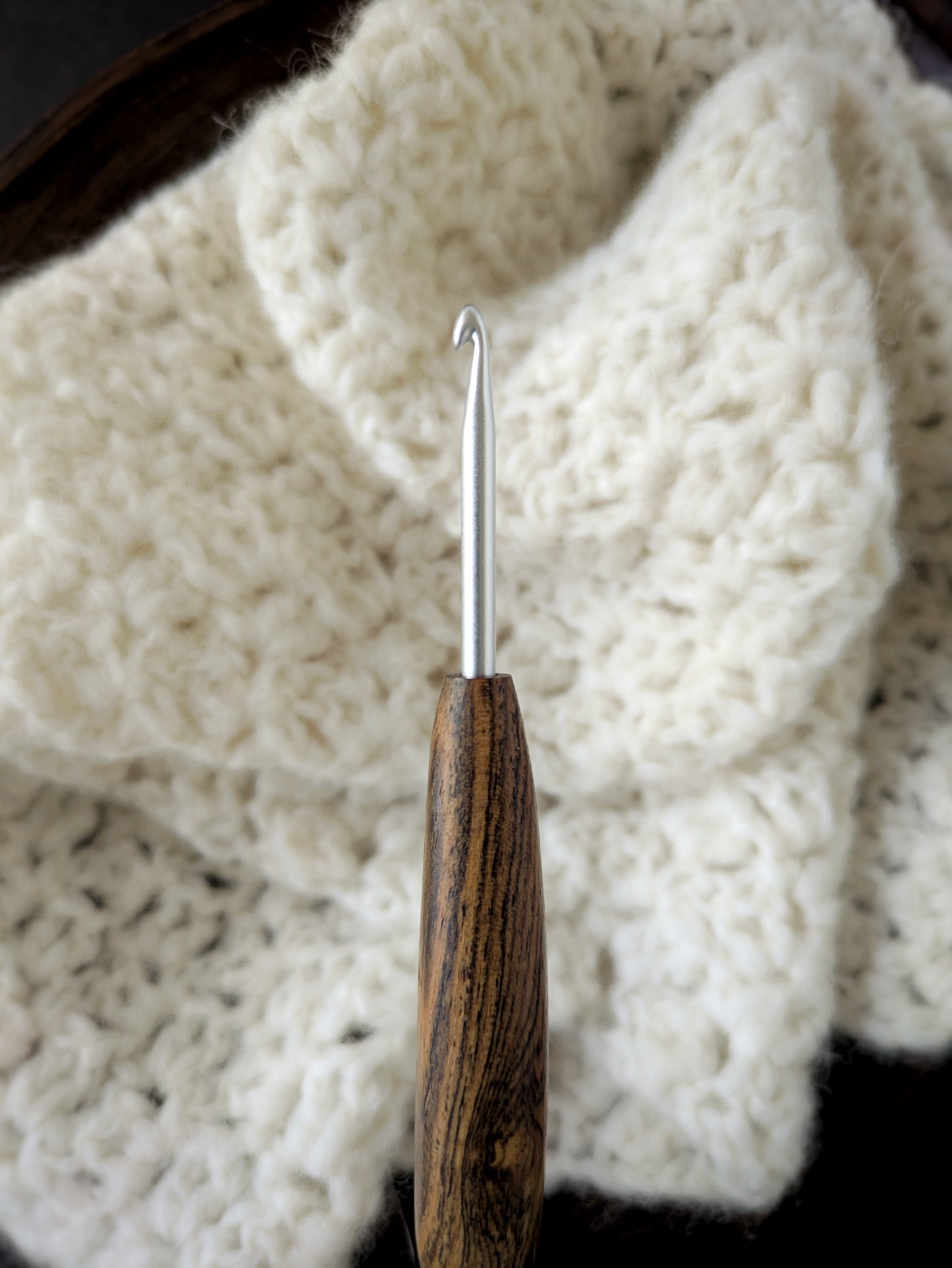 G 4mm Bocote Ergonomic Wood Crochet Hook