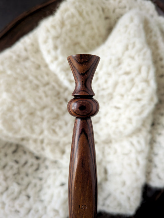 H 5mm Cocobolo Ergonomic Wood Crochet Hook
