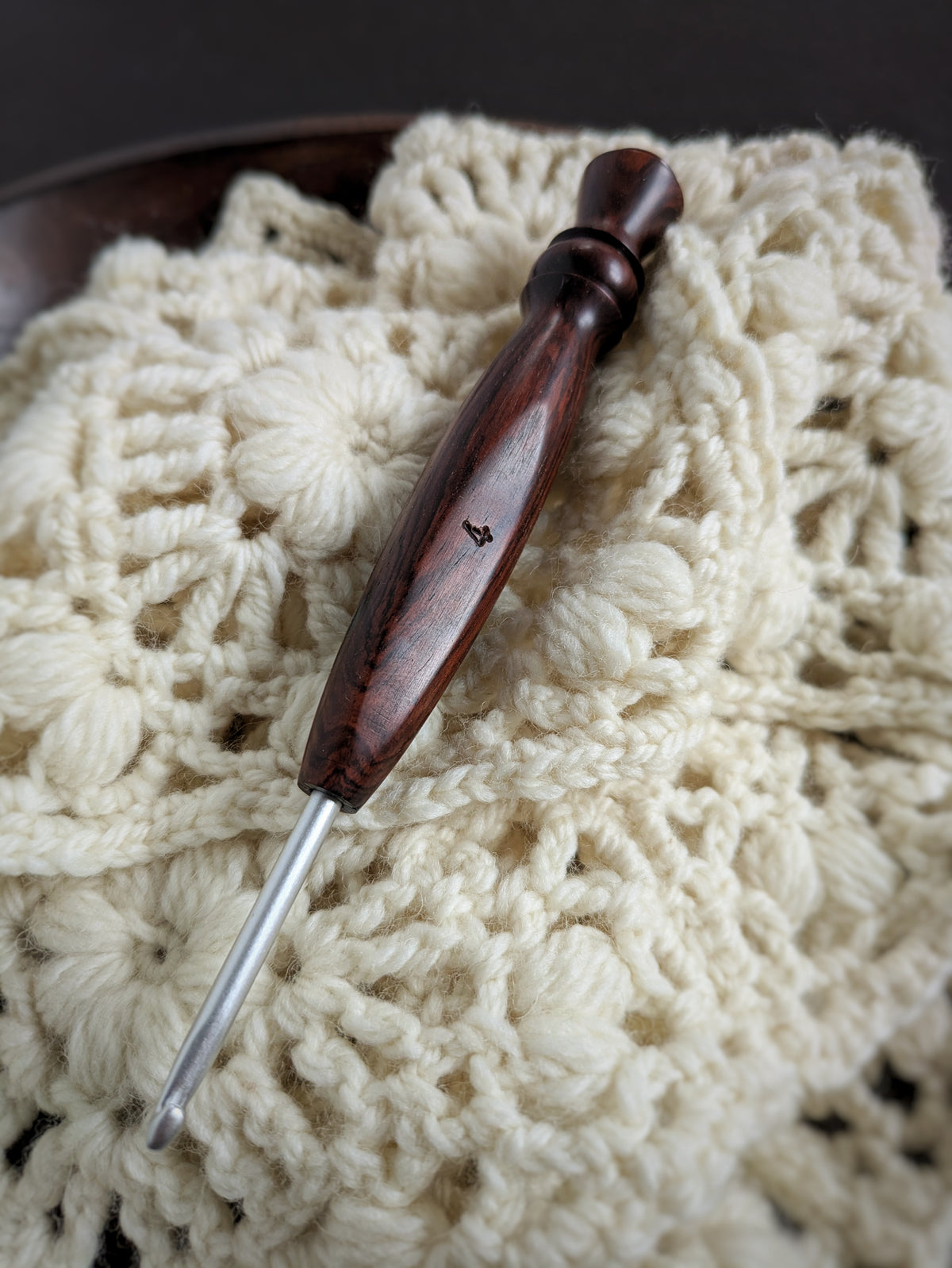 G 4mm Rosewood Ergonomic Wood Crochet Hook RTS