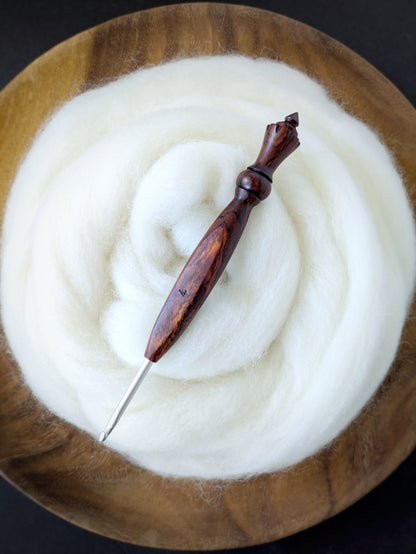 G 4mm Cocobolo Ergonomic Wood Crochet Hook