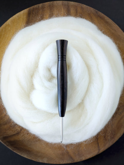 G 4mm Ziricote Ergonomic Wood Crochet Hook