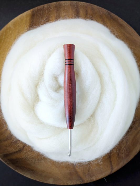 7 4.5mm Redheart Ergonomic Wood Crochet Hook