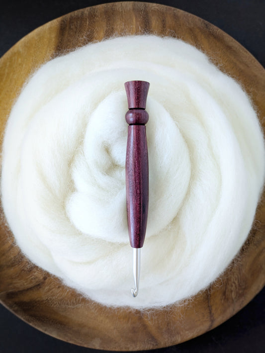 I 5.5mm Purpleheart Ergonomic Wood Crochet Hook