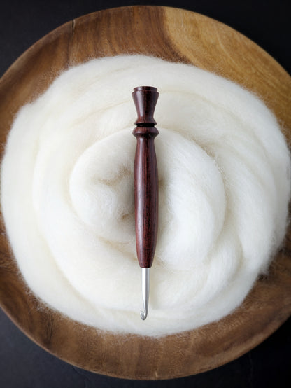 I 5.5mm Rosewood Ergonomic Wood Crochet Hook