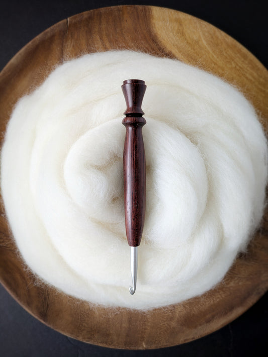 I 5.5mm Rosewood Ergonomic Wood Crochet Hook