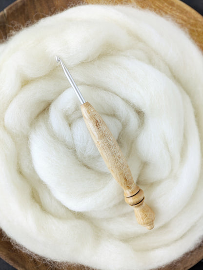 G 4mm Birdseye Maple Ergonomic Wood Crochet Hook