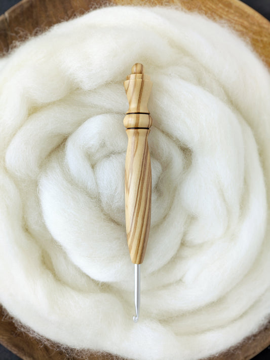 G 4mm Olivewood Ergonomic Wood Crochet Hook
