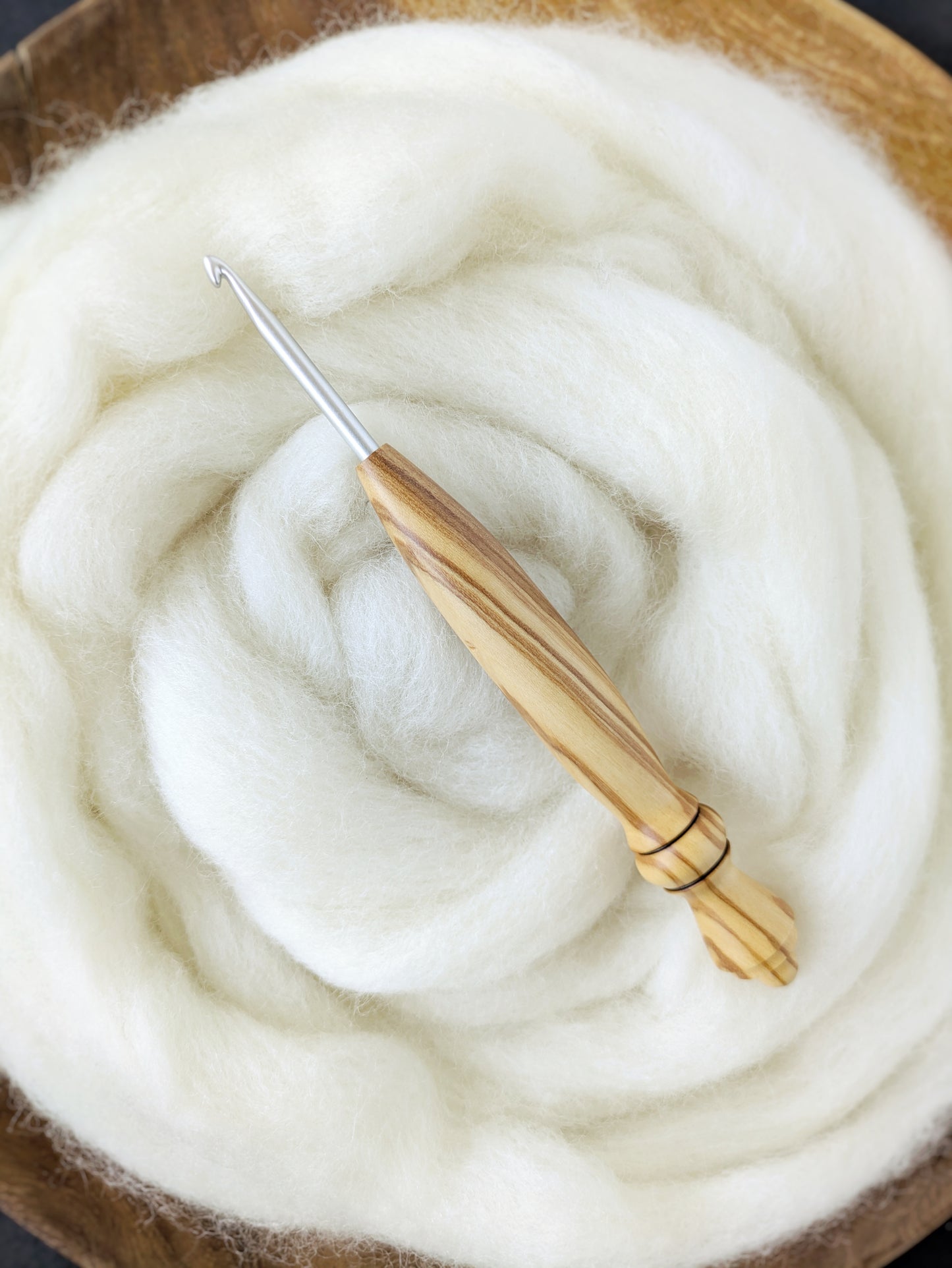G 4mm Olivewood Ergonomic Wood Crochet Hook