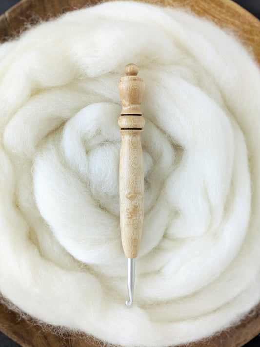 H 5mm Birdseye Maple Ergonomic Wood Crochet Hook