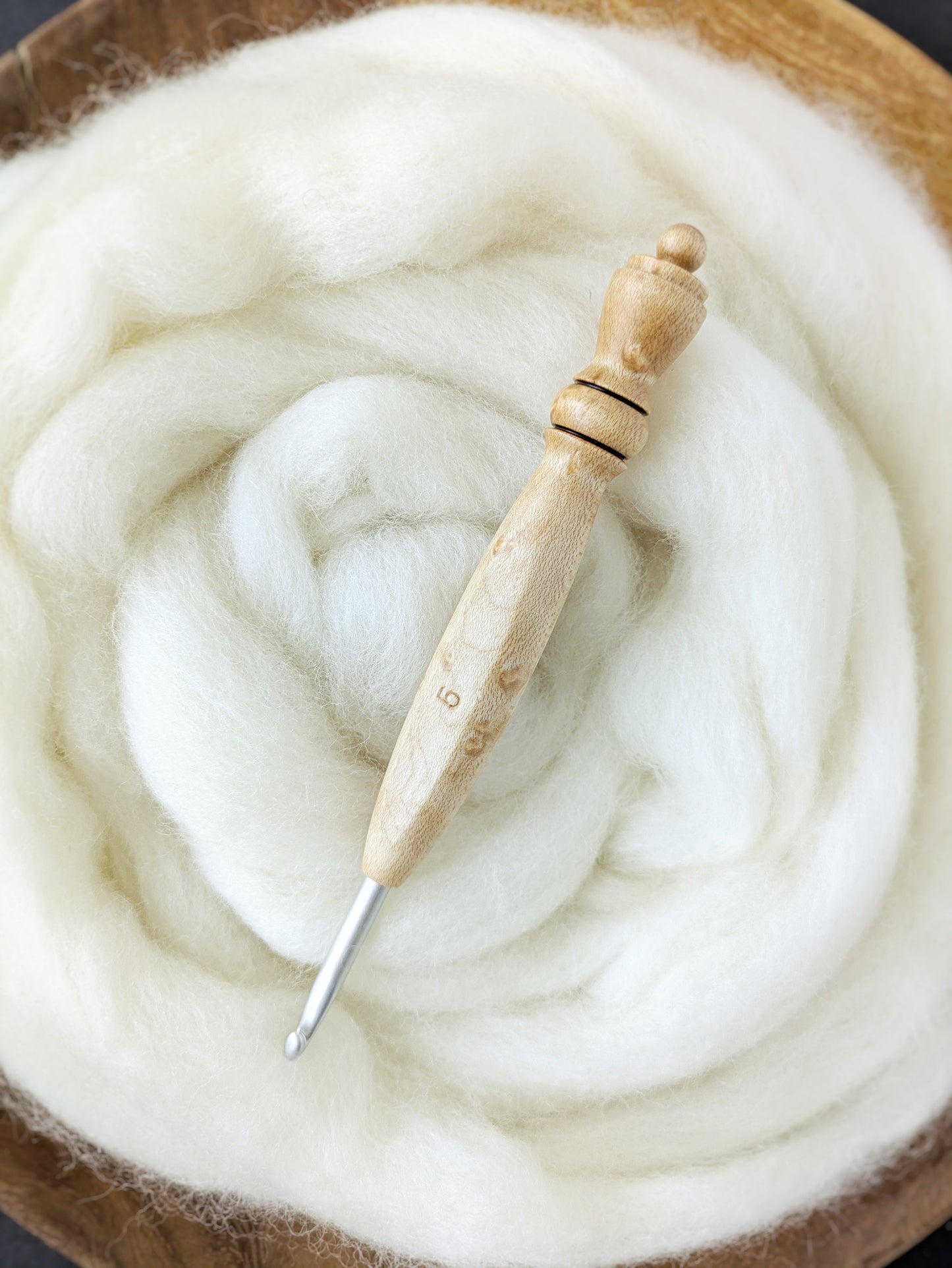 H 5mm Birdseye Maple Ergonomic Wood Crochet Hook