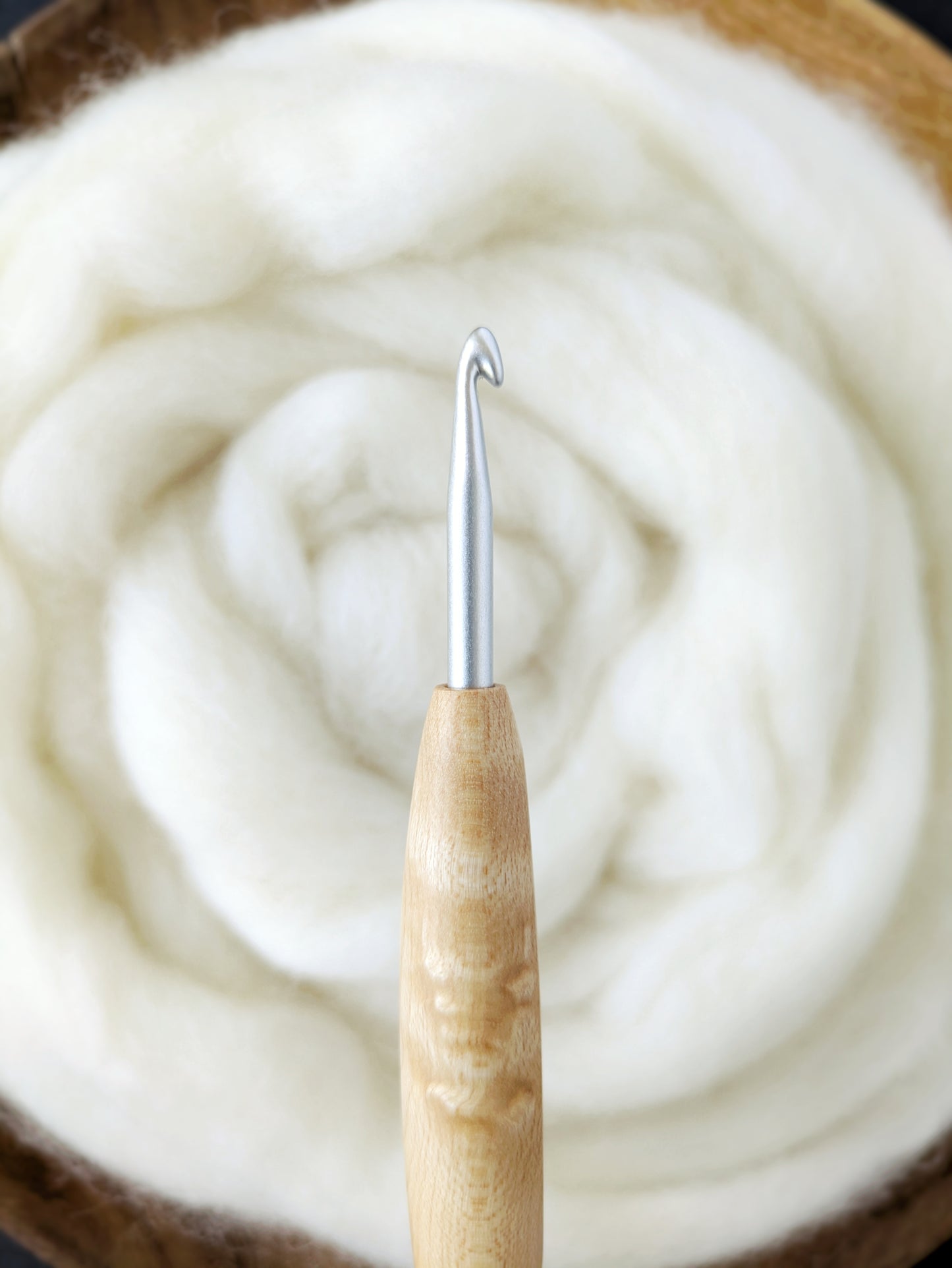 H 5mm Birdseye Maple Ergonomic Wood Crochet Hook