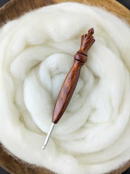 H 5mm Cocobolo Ergonomic Wood Crochet Hook