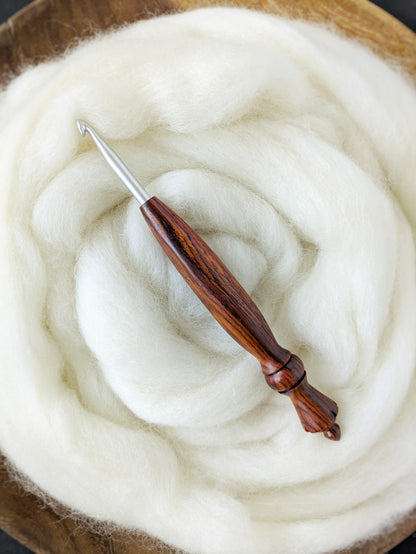 H 5mm Cocobolo Ergonomic Wood Crochet Hook