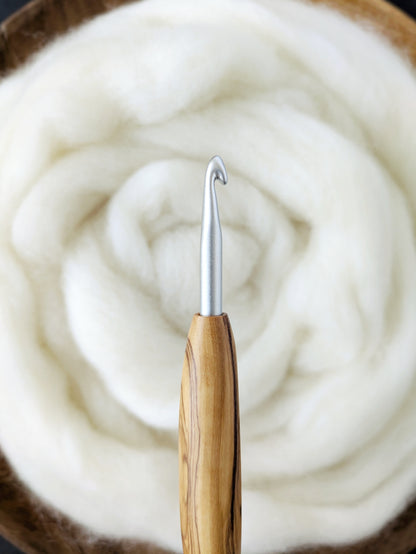I 5.5mm Olivewood Ergonomic Wood Crochet Hook