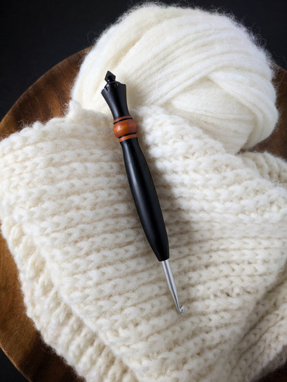 H 5mm Blackwood & Orangeheart Ergonomic Wood Crochet Hook