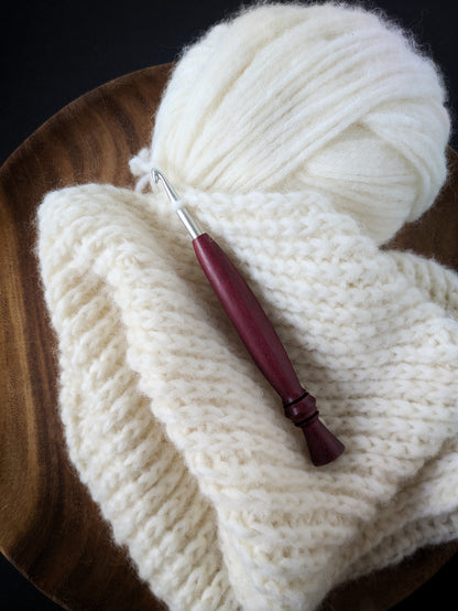 I 5.5mm Purpleheart Ergonomic Wood Crochet Hook