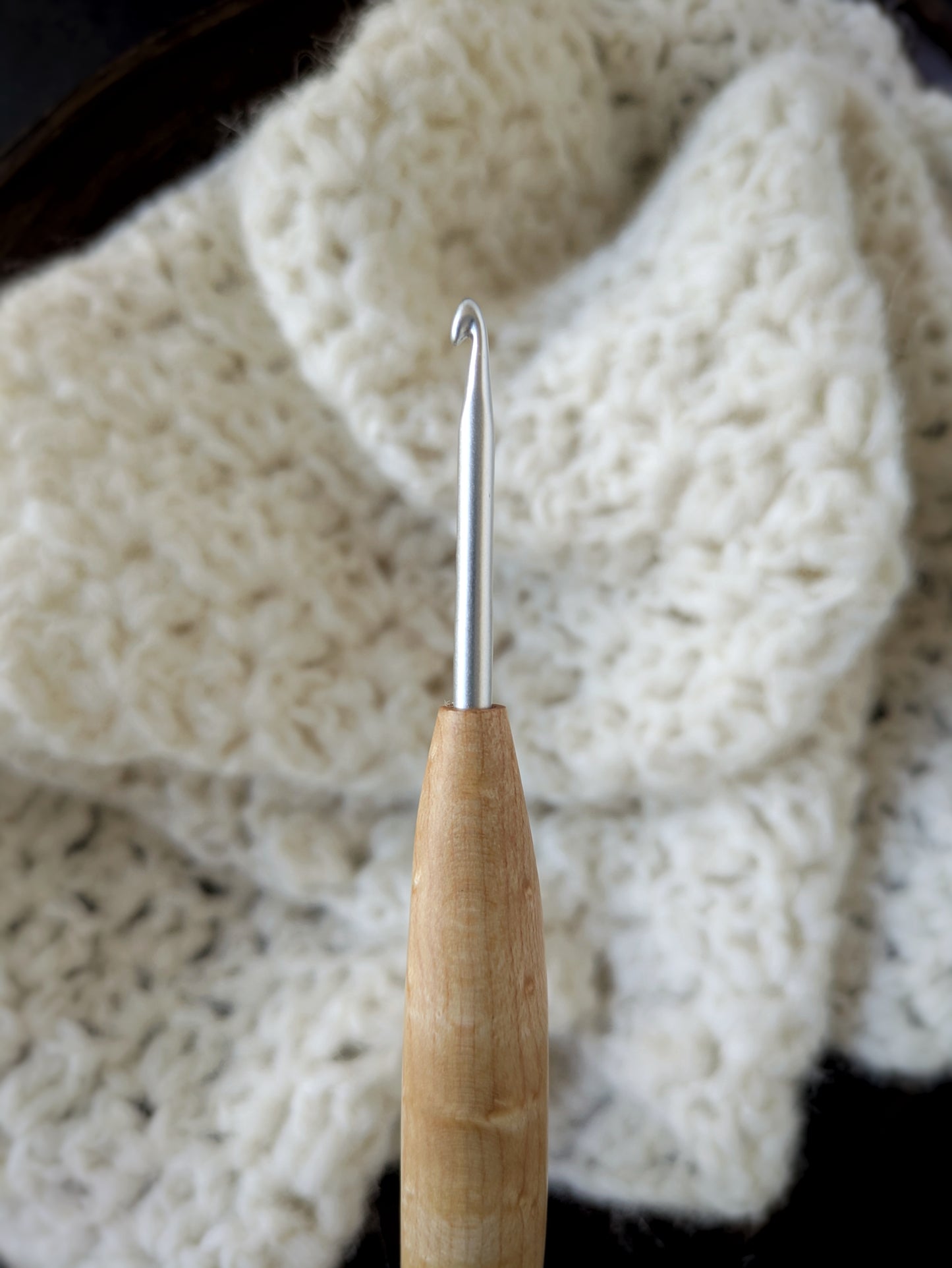 F 3.75mm Birdseye Maple Ergonomic Wood Crochet Hook