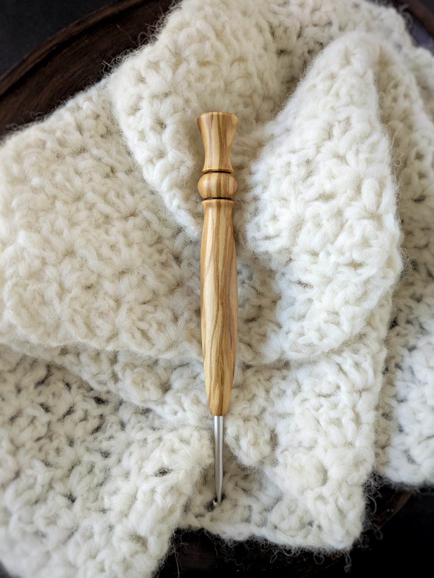 F 3.75mm Olivewood Ergonomic Wood Crochet Hook