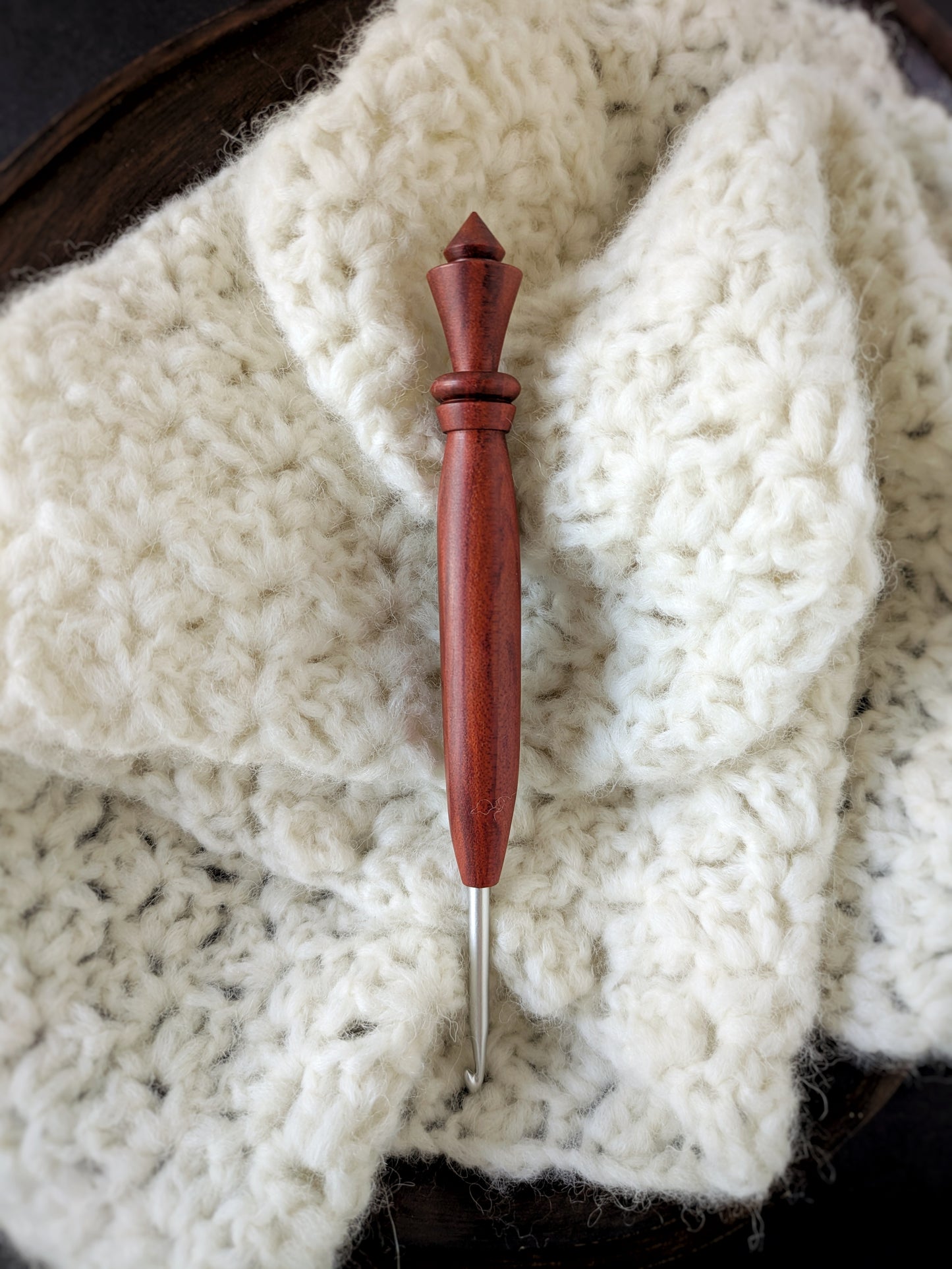 G 4mm Redheart Ergonomic Wood Crochet Hook