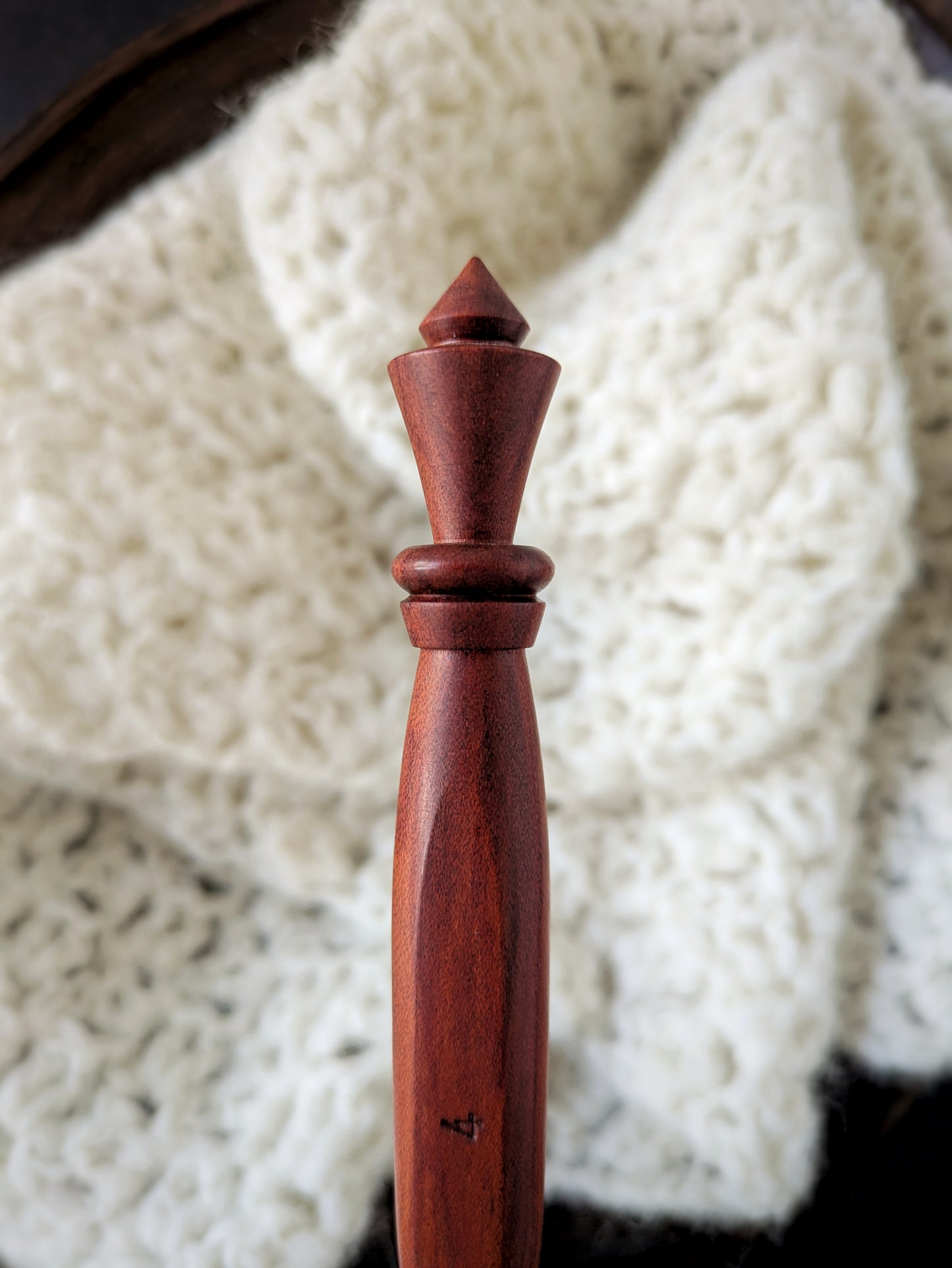 G 4mm Redheart Ergonomic Wood Crochet Hook