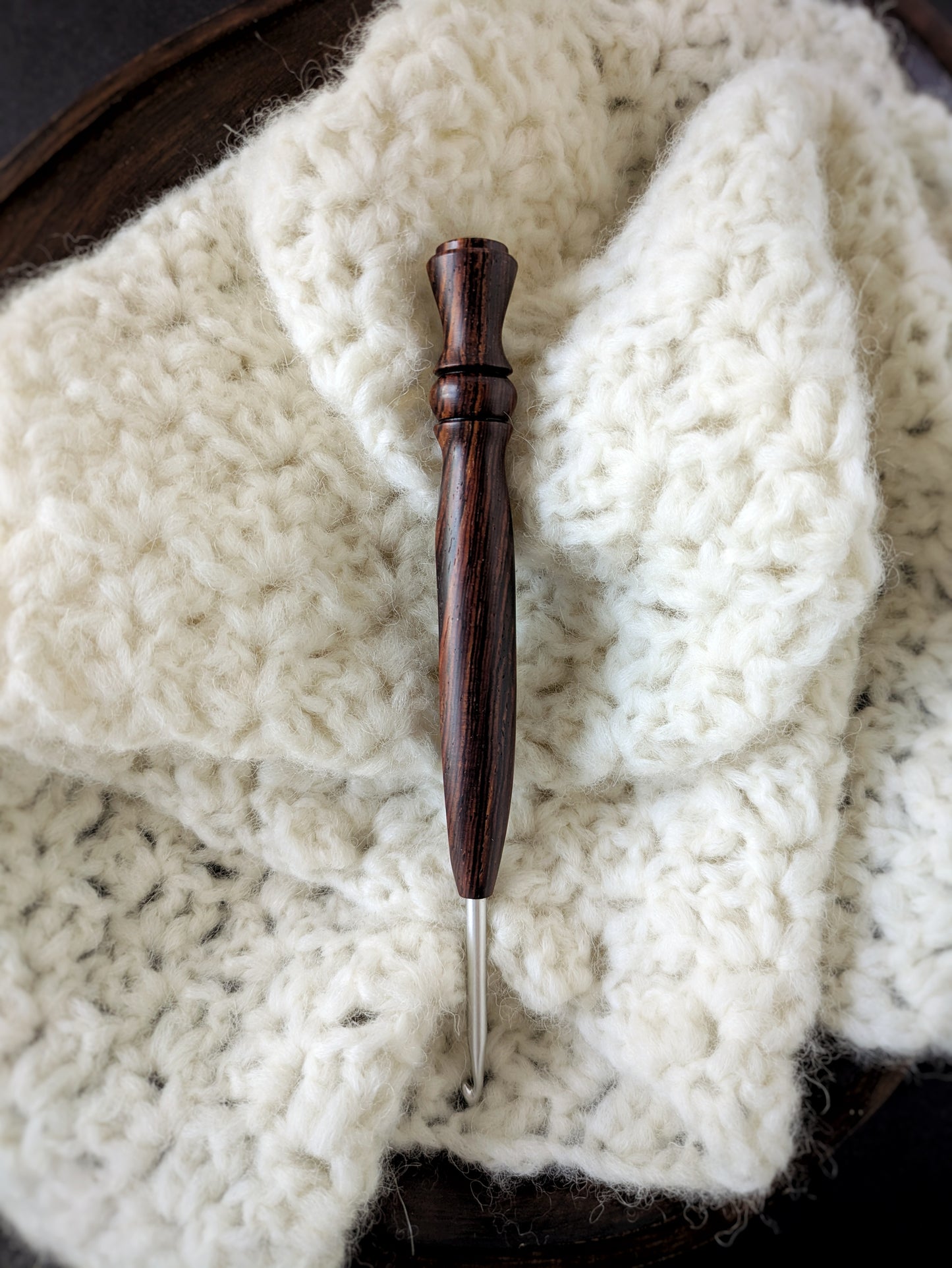 G 4mm Cocobolo Ergonomic Wood Crochet Hook