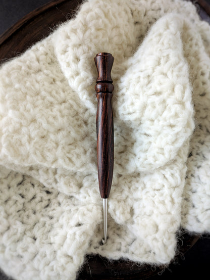 G 4mm Cocobolo Ergonomic Wood Crochet Hook