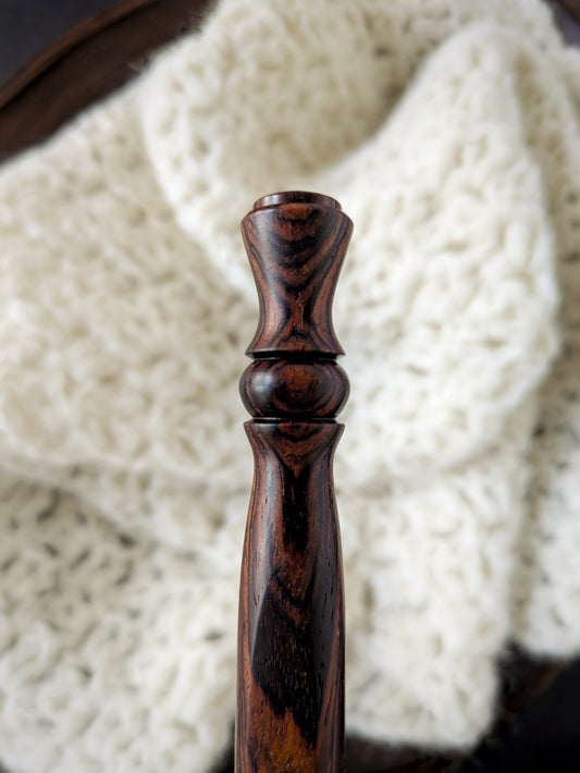 G 4mm Cocobolo Ergonomic Wood Crochet Hook