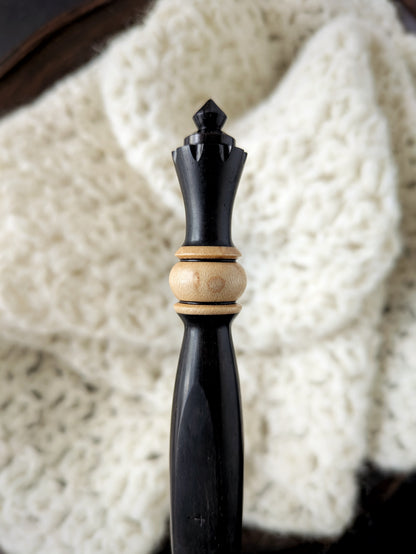 G 4mm Blackwood & Maple Ergonomic Wood Crochet Hook