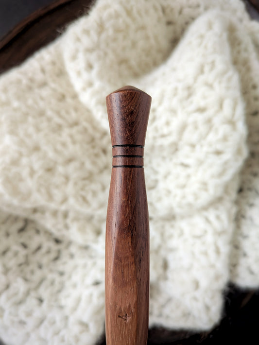 G 4mm Rosewood Ergonomic Wood Crochet Hook