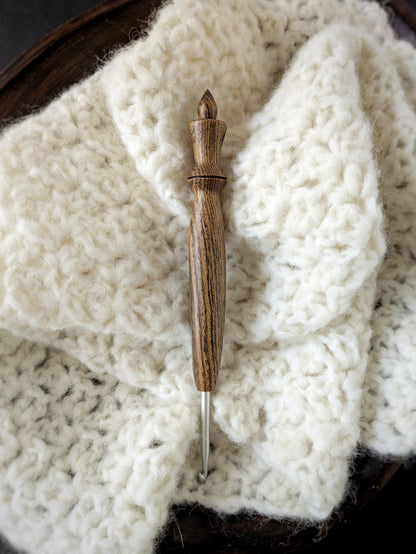 G 4mm Bocote Ergonomic Wood Crochet Hook