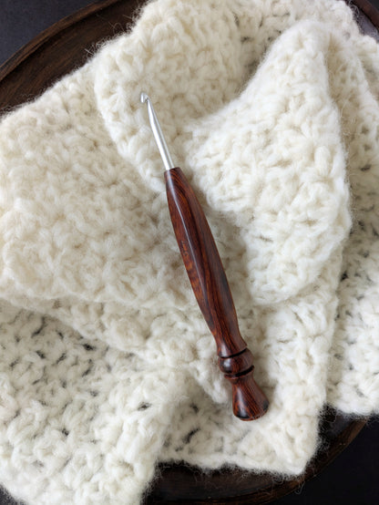 7 4.5mm Cocobolo Ergonomic Wood Crochet Hook