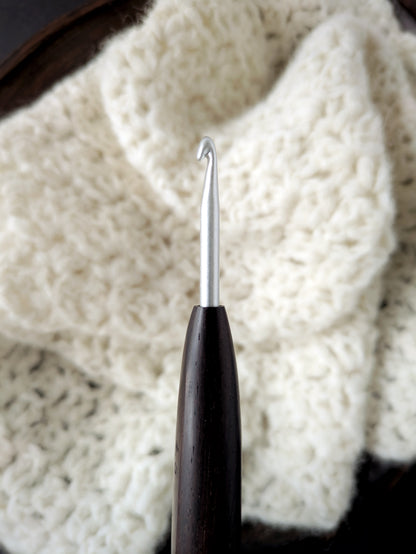 7 4.5mm Rosewood Ergonomic Wood Crochet Hook
