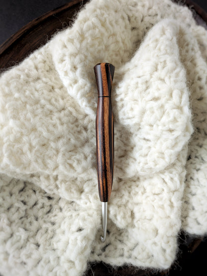H 5mm Gonçalo Ergonomic Wood Crochet Hook