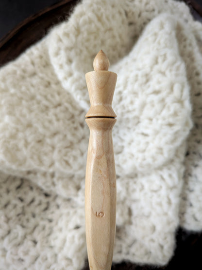 H 5mm Birdseye Maple Ergonomic Wood Crochet Hook
