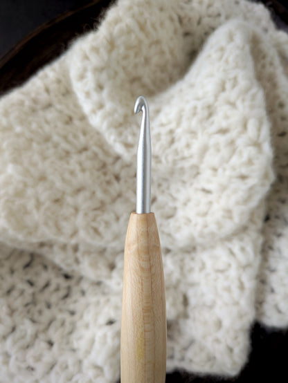 H 5mm Birdseye Maple Ergonomic Wood Crochet Hook